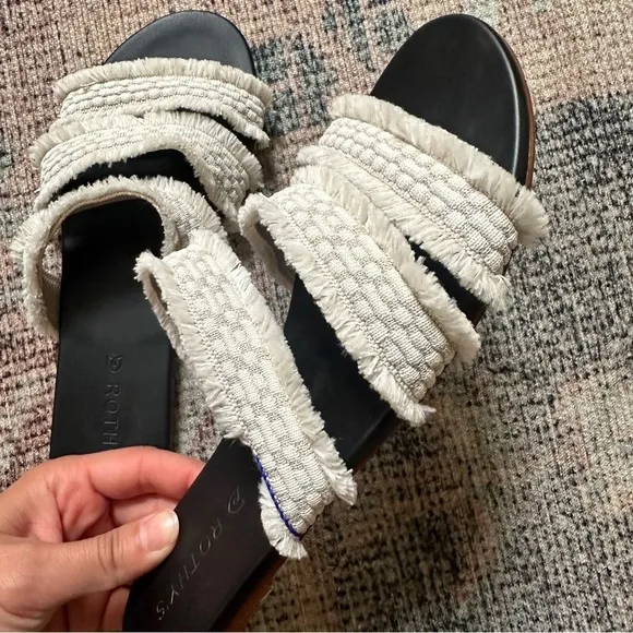 Rothy’s Slip On Cream Fringe Sandals sz 8.5