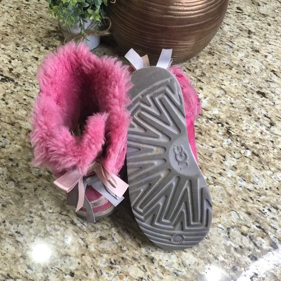 ‼️SALE‼️ Ugg Australia Bailey Bow II Pink Boot w/ Satin Bow