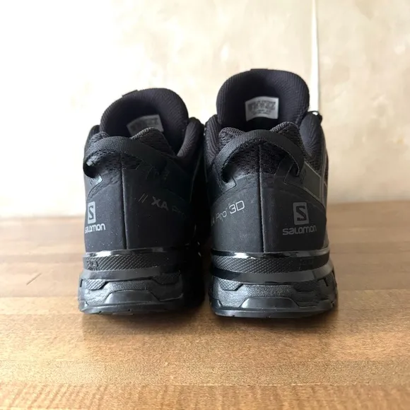 Salomon Men's Black Trail Running Shoes Size 10.5