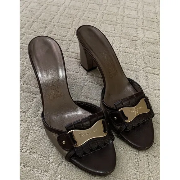 Salvatore‎ Ferragamo Brown/Metallic Grey Leather Fringe Slide Sandals Size 7