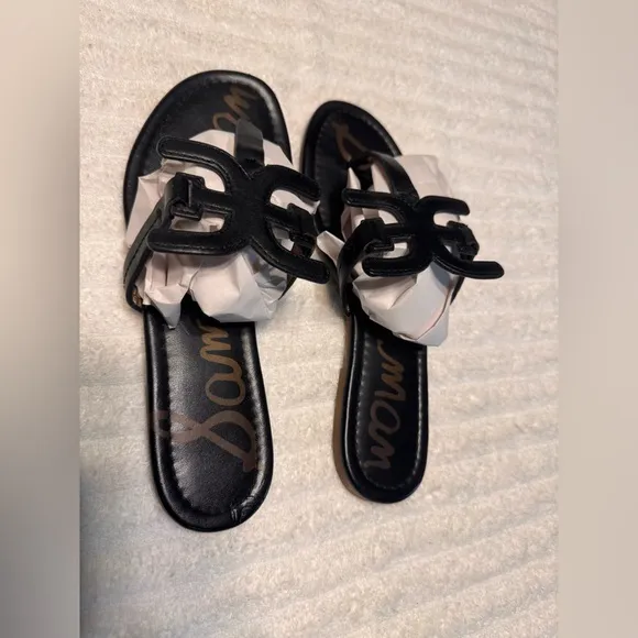 Sam Edelman Carter Thong Sandals In Black. Size 7