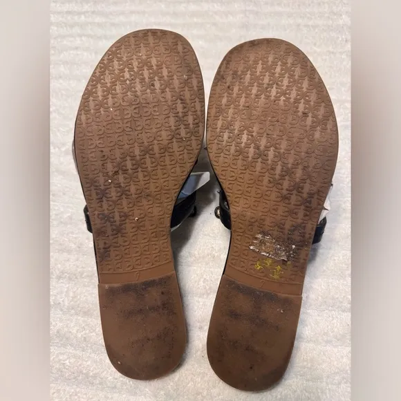 Sam Edelman Carter Thong Sandals In Black. Size 7