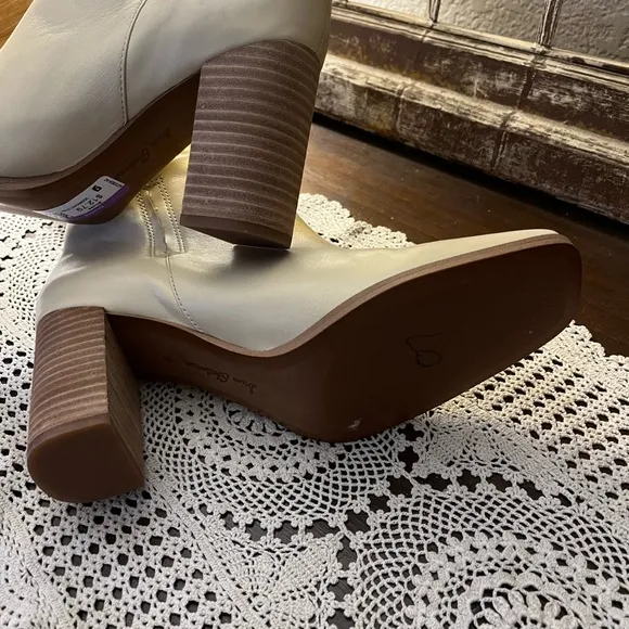Sam Edlelman Leather Upper Boots , Knee Boots , Size 11 , Cream Co…