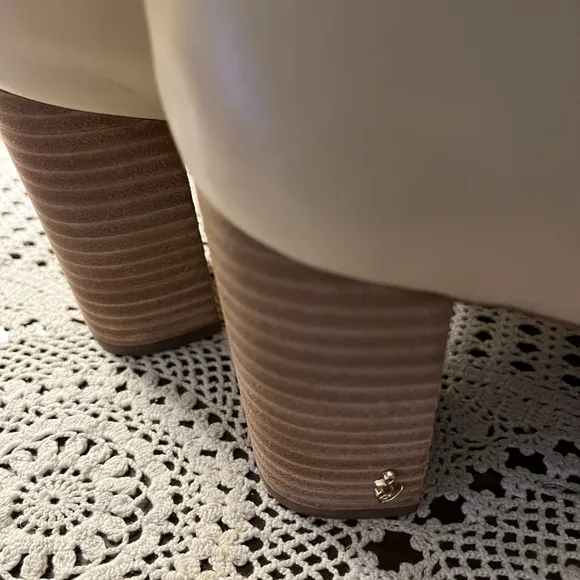 Sam Edlelman Leather Upper Boots , Knee Boots , Size 11 , Cream Co…