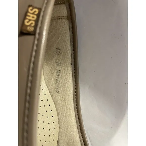 SAS Shoes Womens 10 M Casual Comfort Slip On Moccasin Loafers Beige Leather