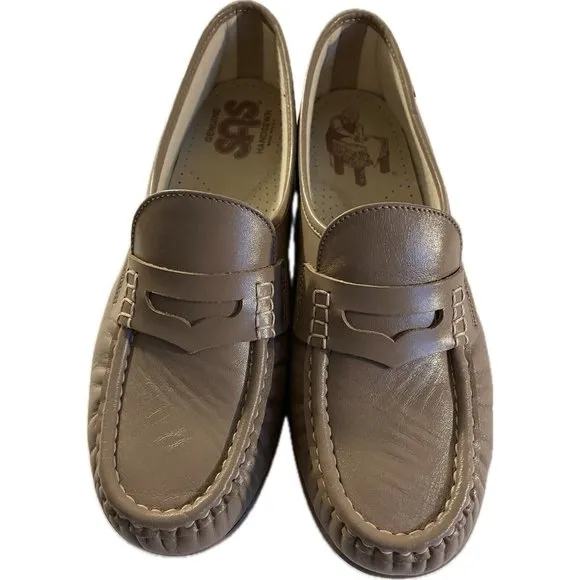 SAS Shoes Womens 10 M Casual Comfort Slip On Moccasin Loafers Beige Leather