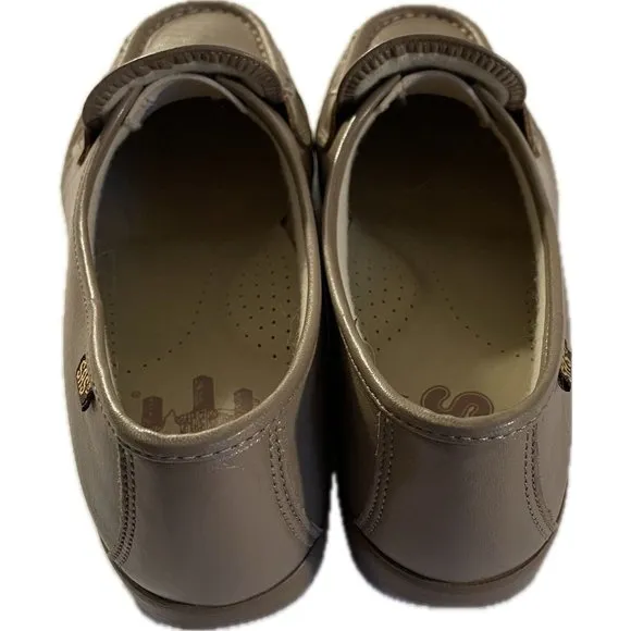 SAS Shoes Womens 10 M Casual Comfort Slip On Moccasin Loafers Beige Leather