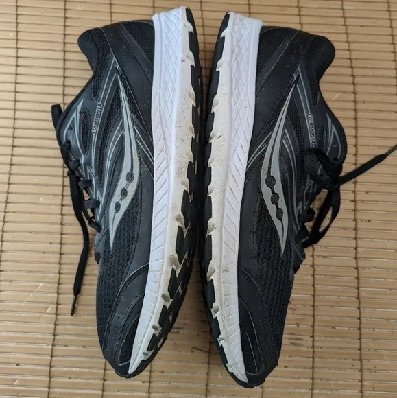 Saucony Cohesion 13 S20560-1 Running Shoes  men's Size 13.208pm
