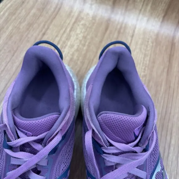 Saucony Triumph 21 Women's Size 8.5 Road Running Shoes Sneakers Grape Indigo