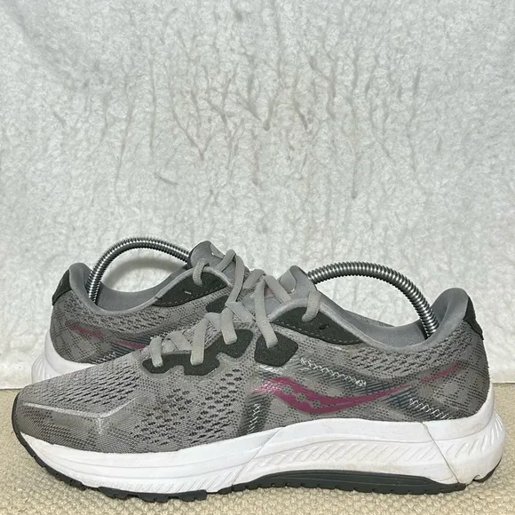 Saucony Womens Alloy Quartz Omni 20 Running Athletic Sneakers Shoes SZ US 9.5