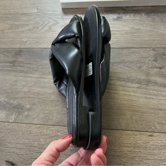 Schutz Fairy Leather Sandals NWOT