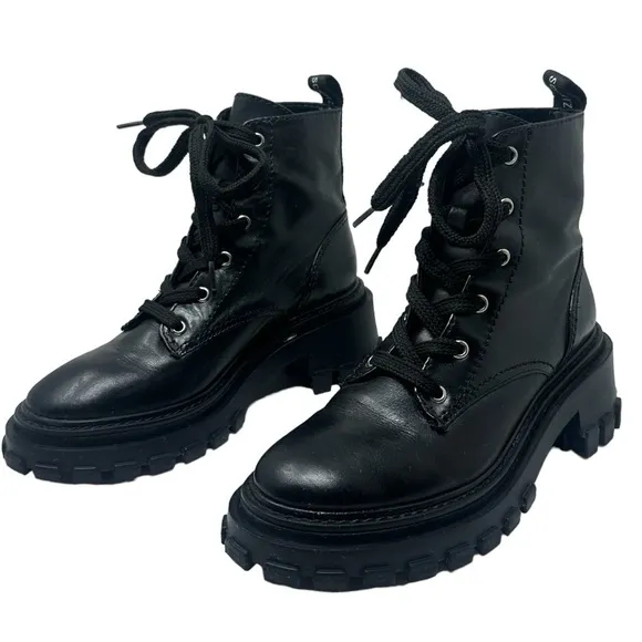 Schutz Orly Leather Boots Black Lug Rubber Sole Combat Lace Up Sz 5.5 Like NEW