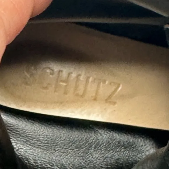 Schutz Orly Leather Boots Black Lug Rubber Sole Combat Lace Up Sz 5.5 Like NEW