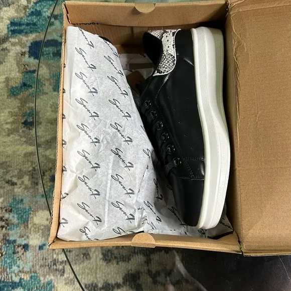 Seven7 Womens Sz 9 l Blk Snake White Sole Casual Shoes Miki Sneaker