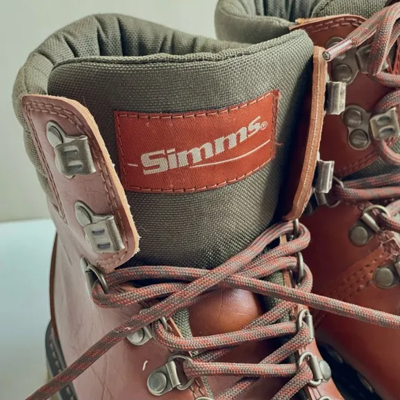 Simms Freestone Fly Fishing Boots Brown Leather Felt Cleat Soles Mens Size 7