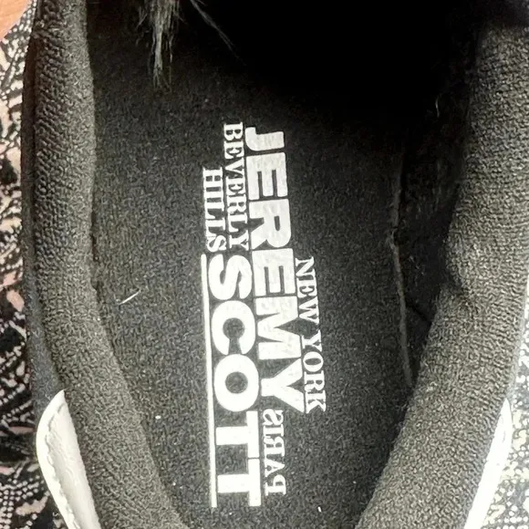 Size 8 - adidas Jeremy Scott x Campus 80s Bones - Black HQ 4493