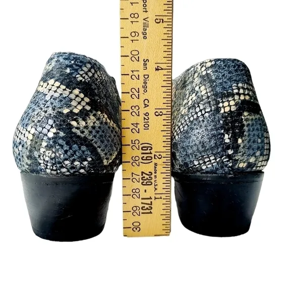 Skechers Shooties Womens 7.5  Snakeskin Print Cowboy Boot Western Ankle Booties