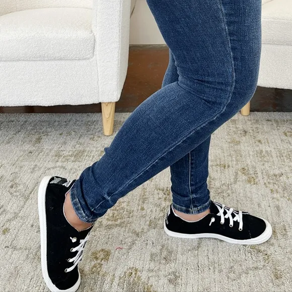 Skinny Judy Blue High-Rise Waist Denim Handsand Jeans Slim Stretchy Ankle Pants