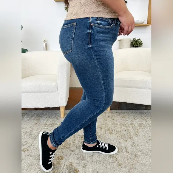 Skinny Judy Blue High-Rise Waist Denim Handsand Jeans Slim Stretchy Ankle Pants