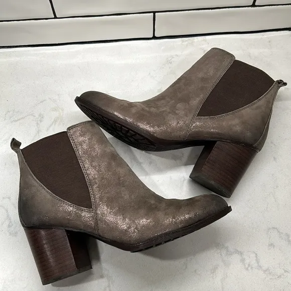 Sofft Welling Leather Smoke‎ Metallic Distressed Chelsea Boots Shoes Size 9M