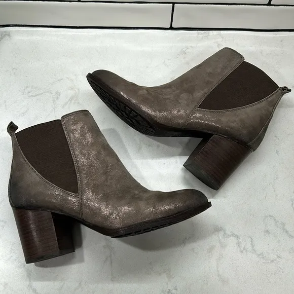 Sofft Welling Leather Smoke‎ Metallic Distressed Chelsea Boots Shoes Size 9M