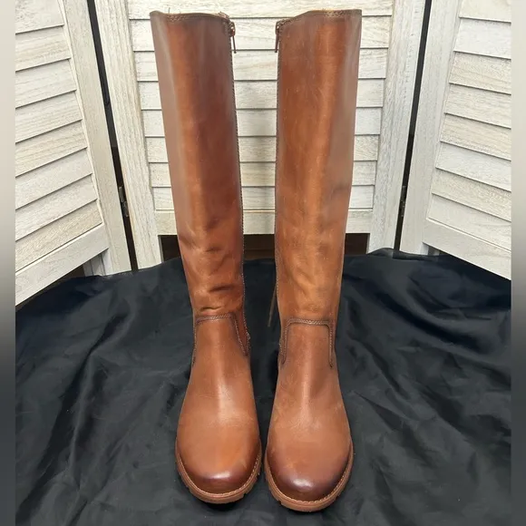 Sofft Women’s Sharnell Tall Riding Boots Light Brown Genuine Leather 9