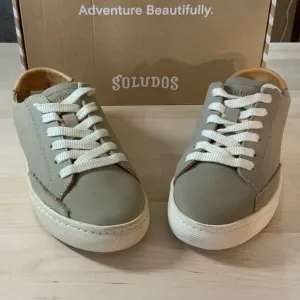 Soludos Ibiza Classic Sneakers NIB Light Grey Leather Shoes Size 5