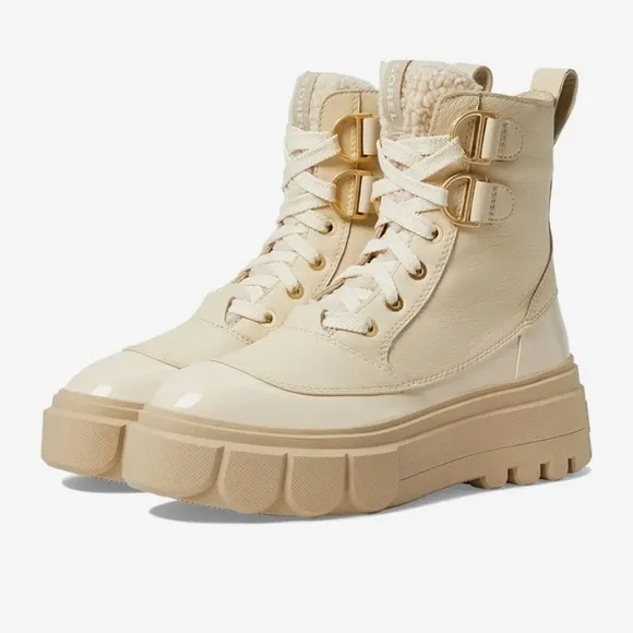 Sorel Caribou X Waterproof Lace-Up Platform Boots with Sherpa size 6