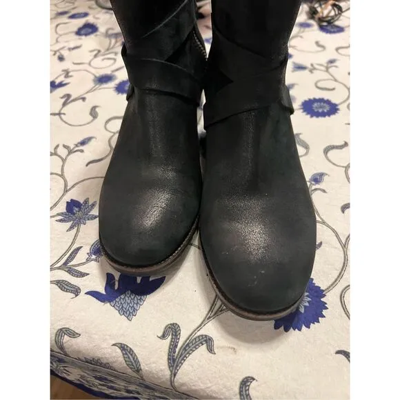 Sorel Cate Side Zip Black Waterproof Leather Booties W/Strap Size 38.5 7.5