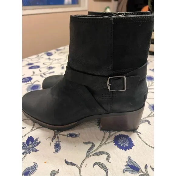 Sorel Cate Side Zip Black Waterproof Leather Booties W/Strap Size 38.5 7.5