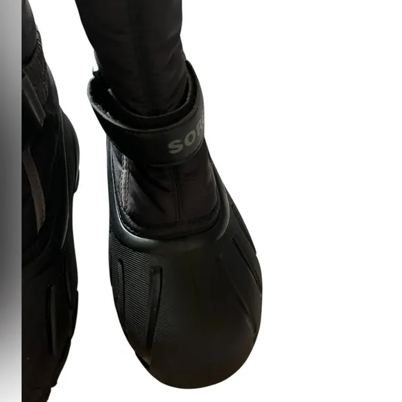 Sorel Flurry Snow‎ Boots Black Gray Winter Lined YOUTH 4 Black INSULATED warm✅