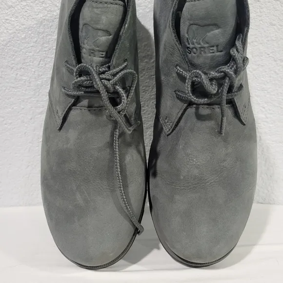 Sorel Kezar Waterproof Grey boots, Size 9.5
