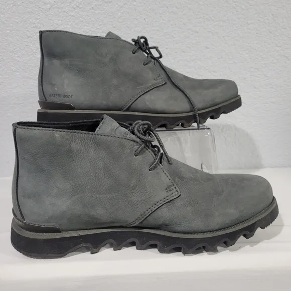 Sorel Kezar Waterproof Grey boots, Size 9.5