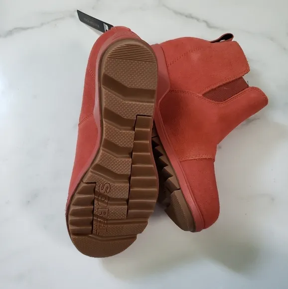 Sorel Orange Suede Waterproof Chelsea Wedge Ankle Boots Size: 6 5 Rust