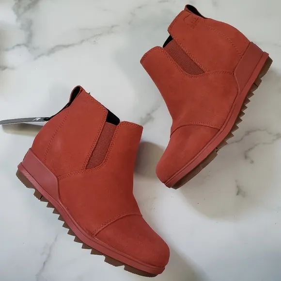 Sorel Orange Suede Waterproof Chelsea Wedge Ankle Boots Size: 6 5 Rust