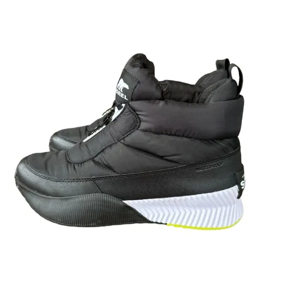 Sorel Out N About III Puffy Zip Women’s Waterproof Black Boots Size 8.5