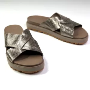 Sorel Roaming criss cross slides sandals crackle metallic silver like new 10