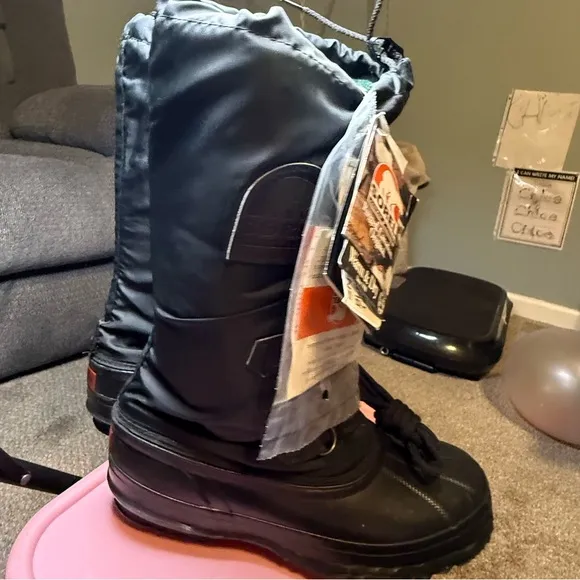 Sorel Snow Lion Women’s Winter Boots Black Size 10 NWT Made in Canada