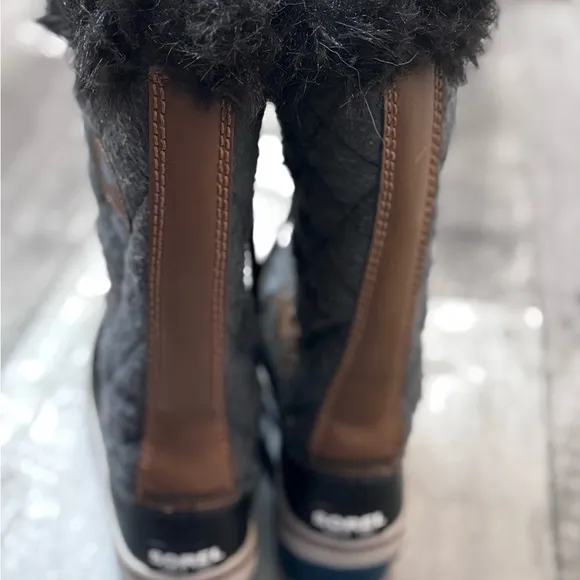 Sorel Tofino Felt Quilted Boots Fur Lace Up Waterproof Women's Size 6