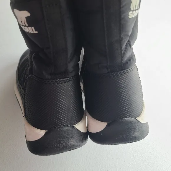 Sorel Whitney ll Short Lace Waterproof Boots Youth Sz 4