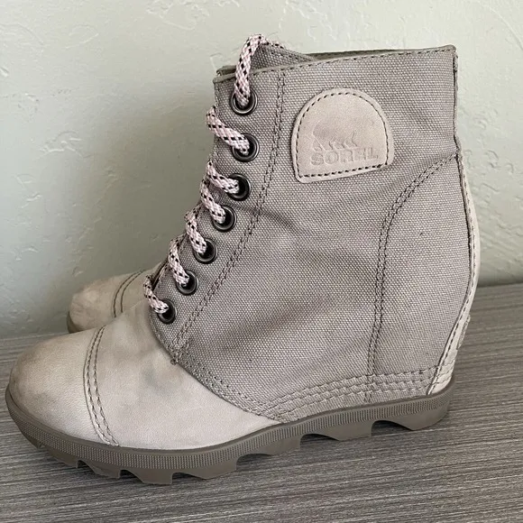Sorel Womens Joan of Arctic Wedge II Waterproof Boots Omega Taupe Size 8.5