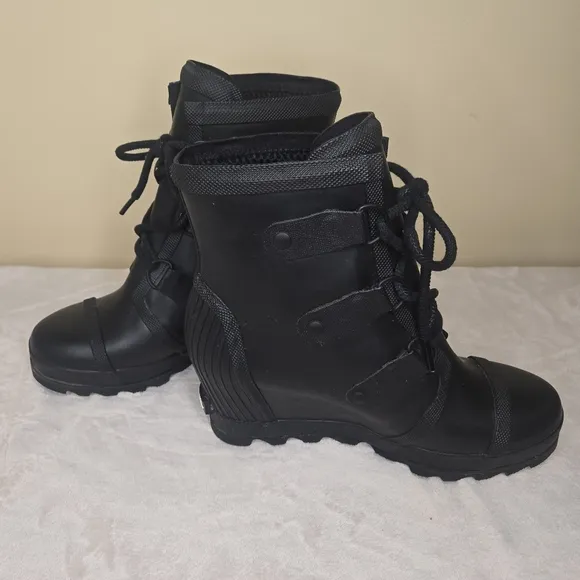 Sorel Women's Joan Rain Wedge Size 9