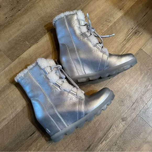 Sorel x Disney Frozen Joan of Arctic Wedge