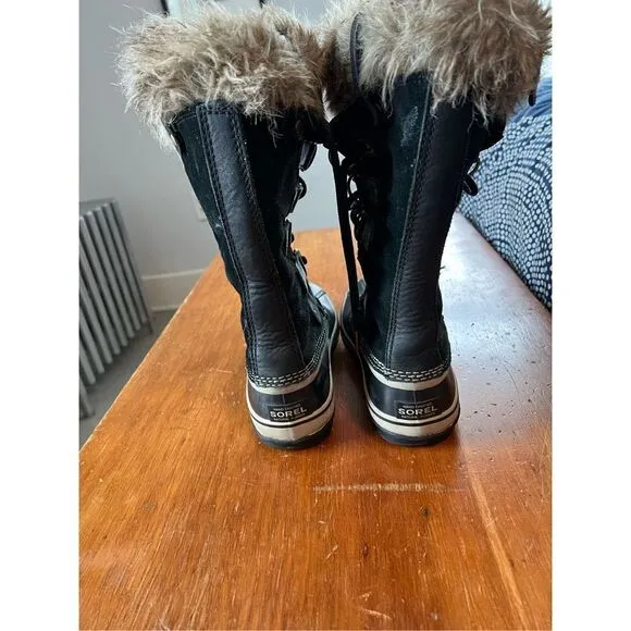 Sorel black suede Joan of Arc boots 7