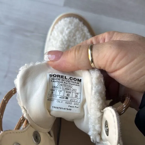 Sorel Brex Cozy Lace Up Womens Boots White Low(1-1.9 in)Heel Height 9 NWT no Box