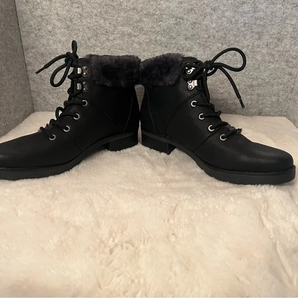 SOUL Naturalizer black combat‎ boot with faux fur