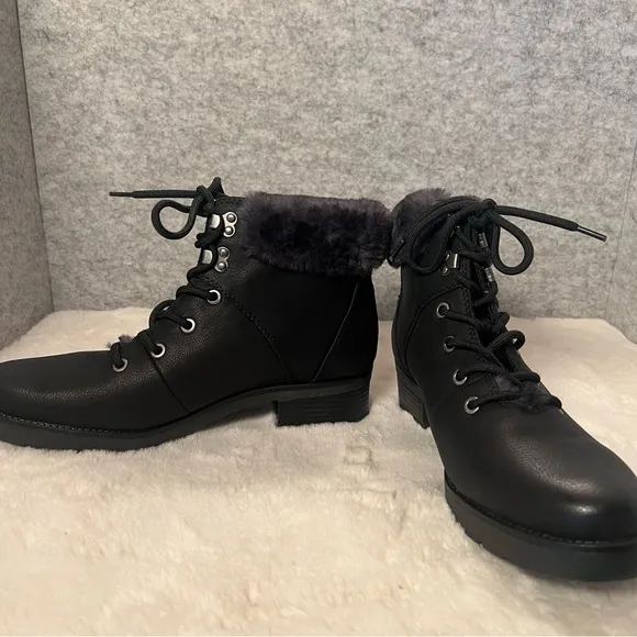 SOUL Naturalizer black combat‎ boot with faux fur