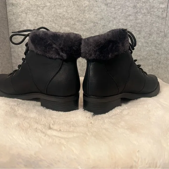 SOUL Naturalizer black combat‎ boot with faux fur