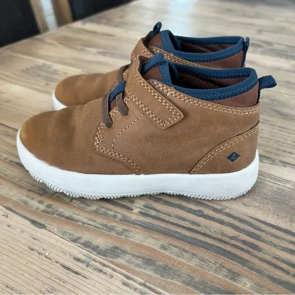 Sperry Coastal Break Chukka Boot - Kids / Toddler / Little Kid Boys Size 9 GUC