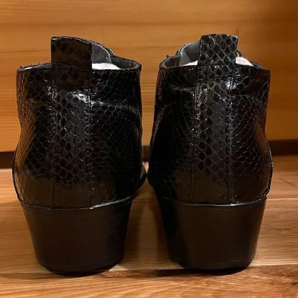 Stacy Adams Sandino Snakeskin Boots